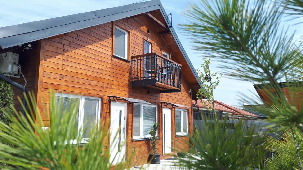 Penzion Florens, Nesvady Exterior photo