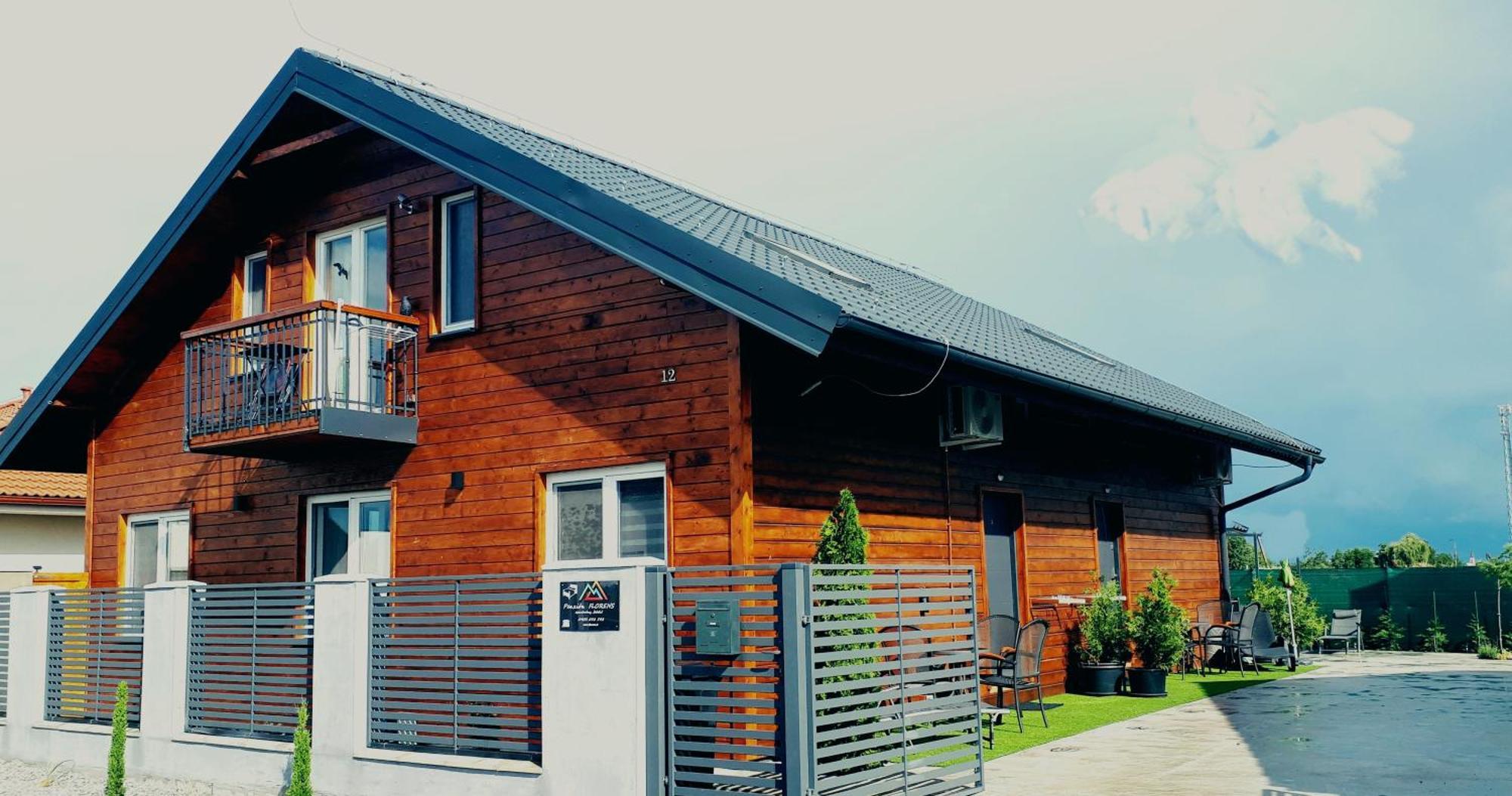 Penzion Florens, Nesvady Exterior photo